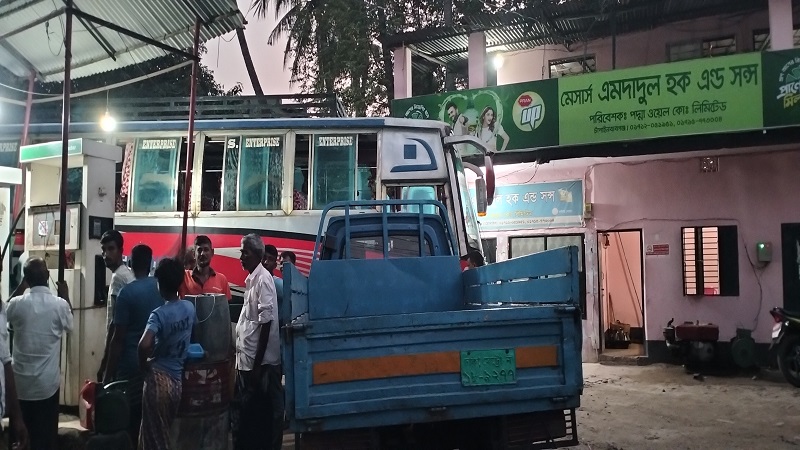 চাঁপাইনবাবগঞ্জে কৃষকদের জ¦ালানি সংকট মোকাবেলায় ‘বিশেষ কৃষি জ¦ালানি কার্ড’ ব্যবস্থা,হয়রানি